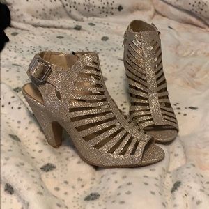 Sparkly goldish color heels